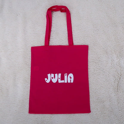 Totebag med navn i hjerteskrift